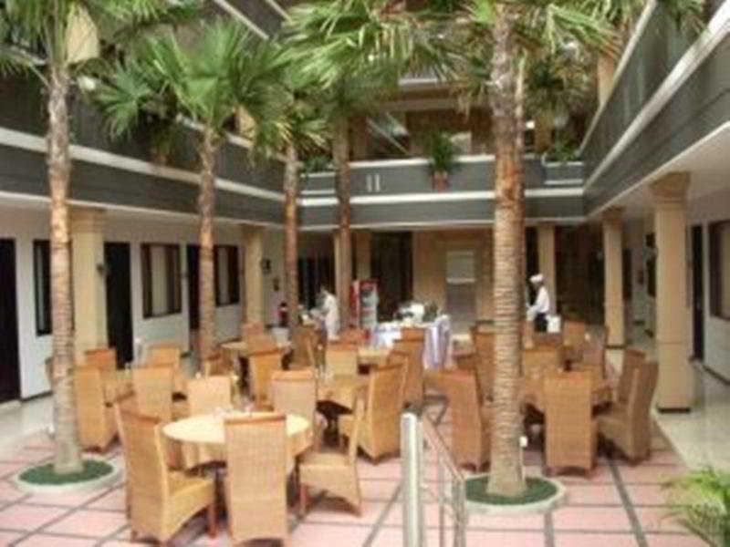 高岛屋会议酒店 伦邦 外观 照片